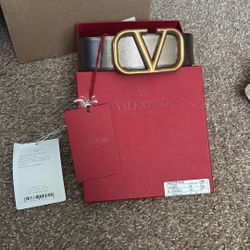Valentino Belt