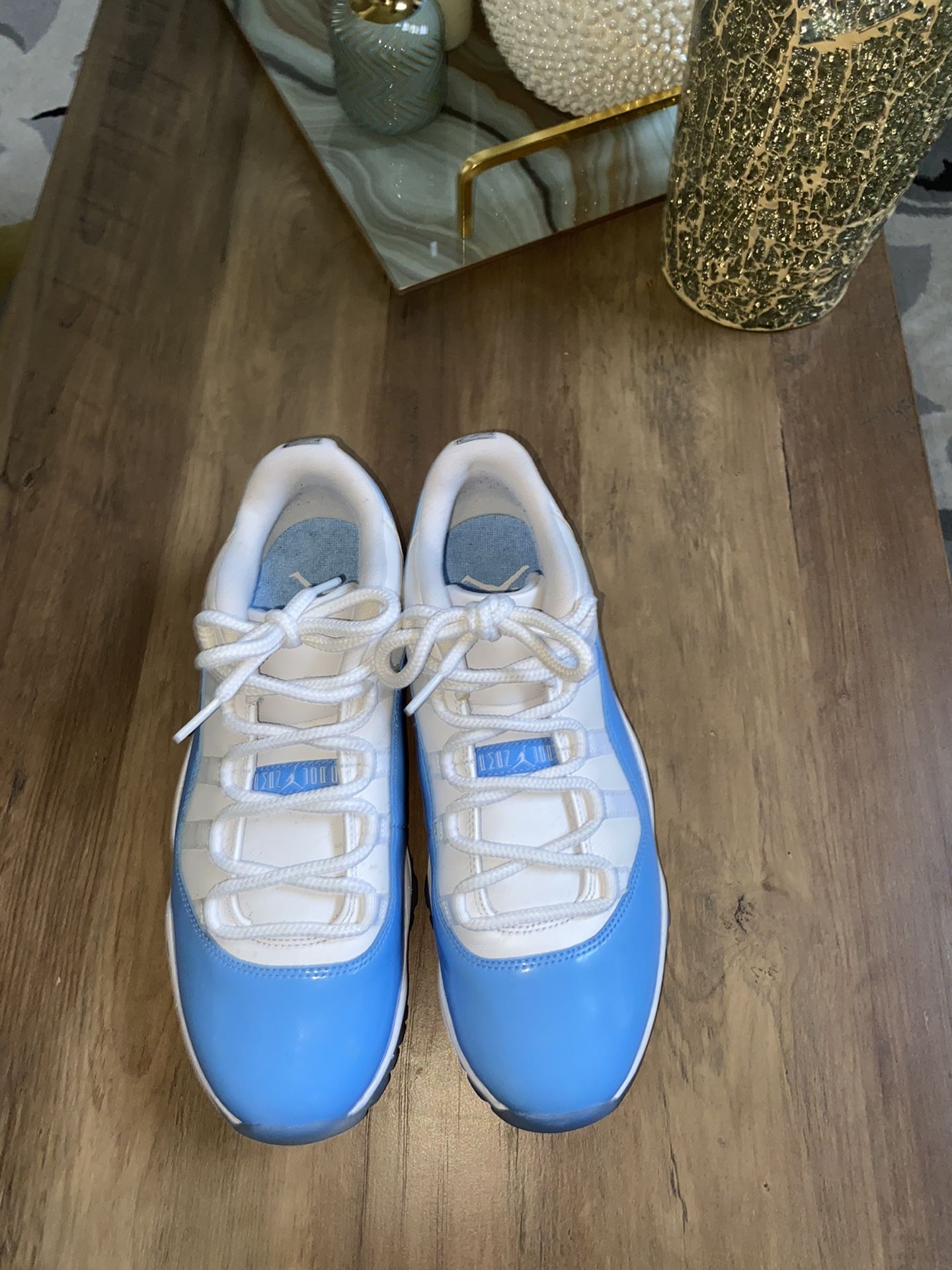 Air Jordan 11 Retro Low ‘UNC’