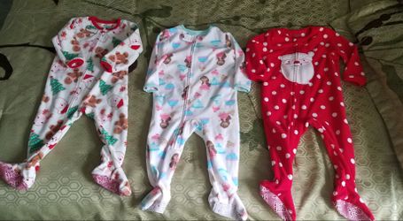 3 Baby Girl Pajamas 18m for( all for $7 )