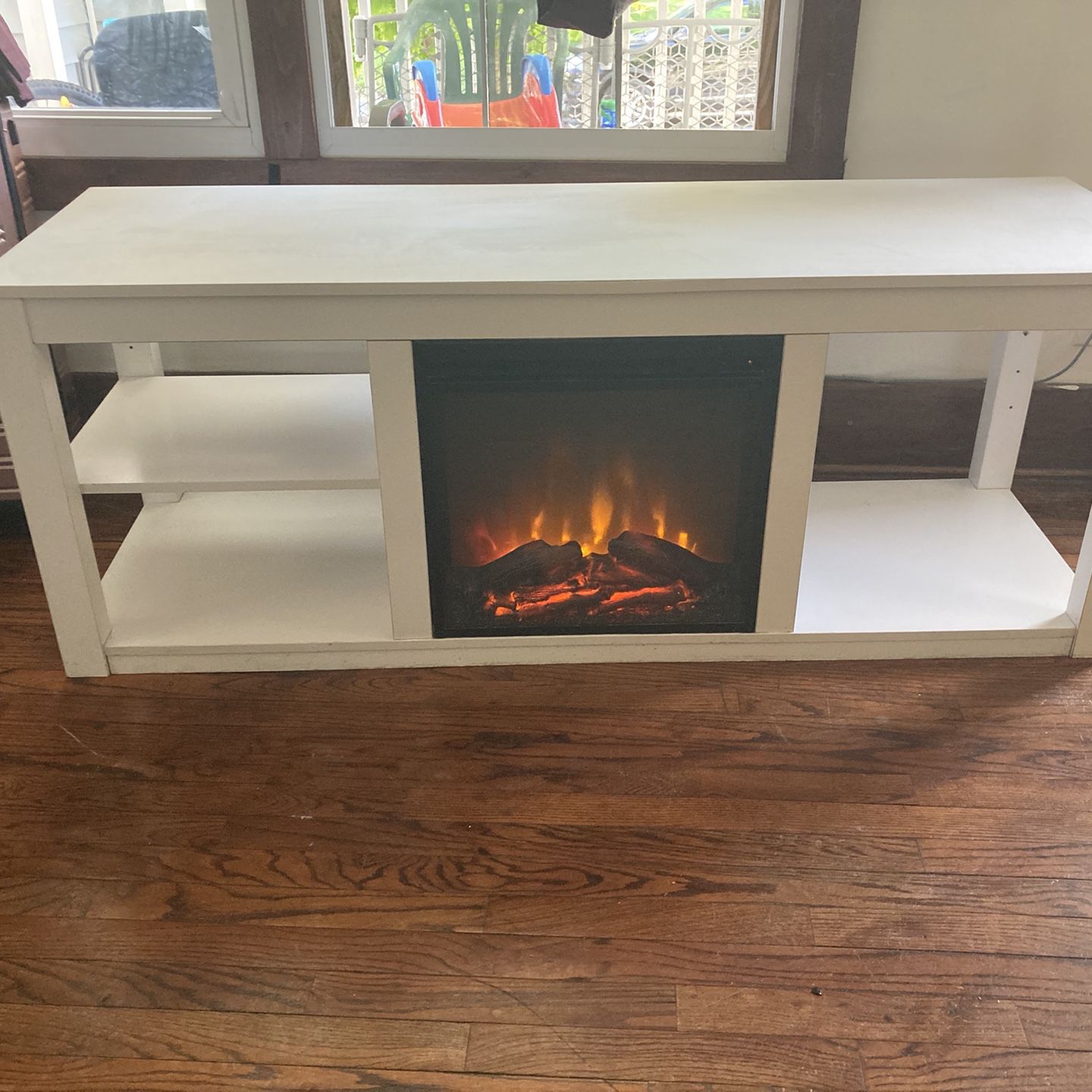 Heat/Faux Fireplace