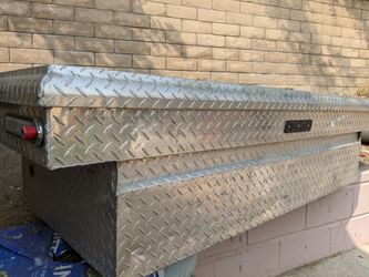 Tool box for full-size truck