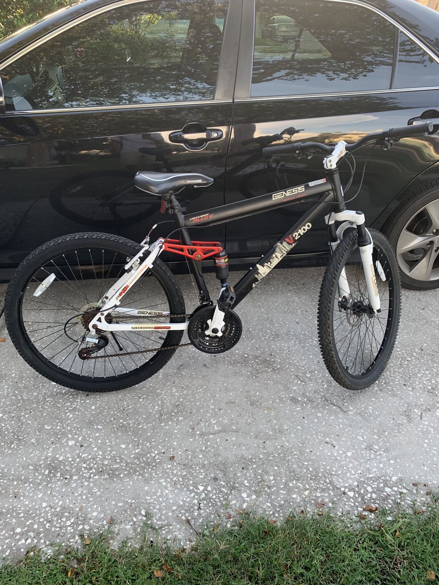 Genesis V2100 MTB, 26”, Great Condition