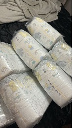 Pampers Baby Diapers Size 1 Bundle