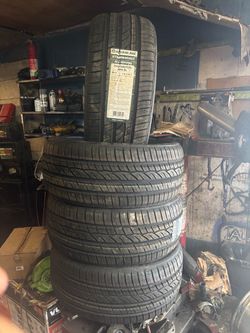 Rockblade Stamina Race All Season Tires 245/35R20 95W XL