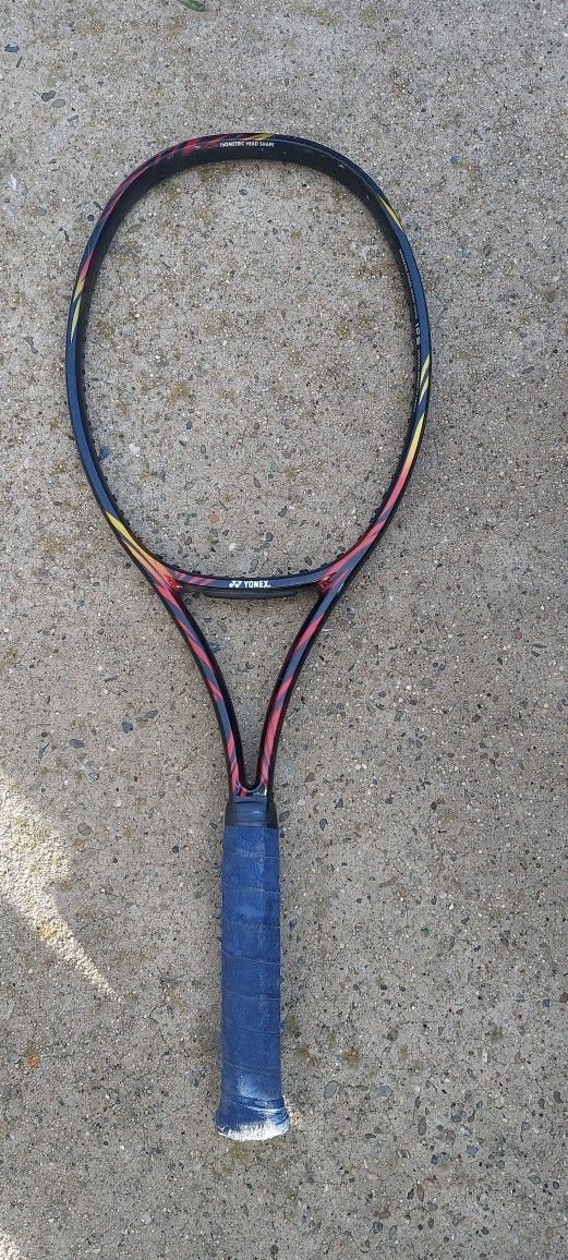 Yonex Tennis Racket 