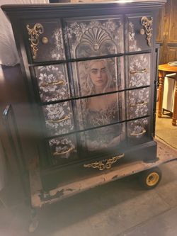 4drawer Hand Painted Dresser
