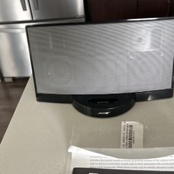 BOSE Sounddock, Play With IPhone, iPod