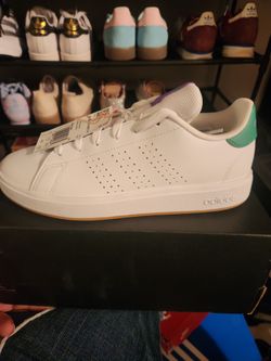 Adidas Advantage White Low-Top Sneakers