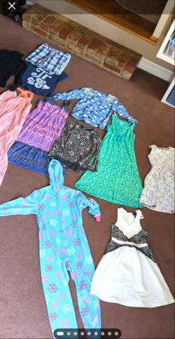Girl's Dresses, Blouses, Shirts And Shorts (8-12)
