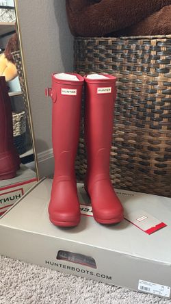 Hunter rain boots size 7 NEW