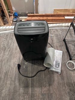 LG air conditioner 12,000 BTU/H