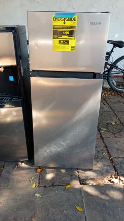 Vissani HVDR45PS Refrigerator — Identification