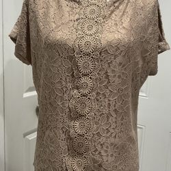 NWT Cable & Gauge Women’s Lined Lace Cold Shoulder Top, Size L