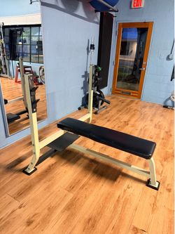 Valor Fitness Olympic Bench with Spotter