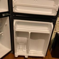 Mini Refrigerator 