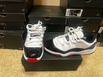 Air Jordan 11 Retro Low Kids Sneakers