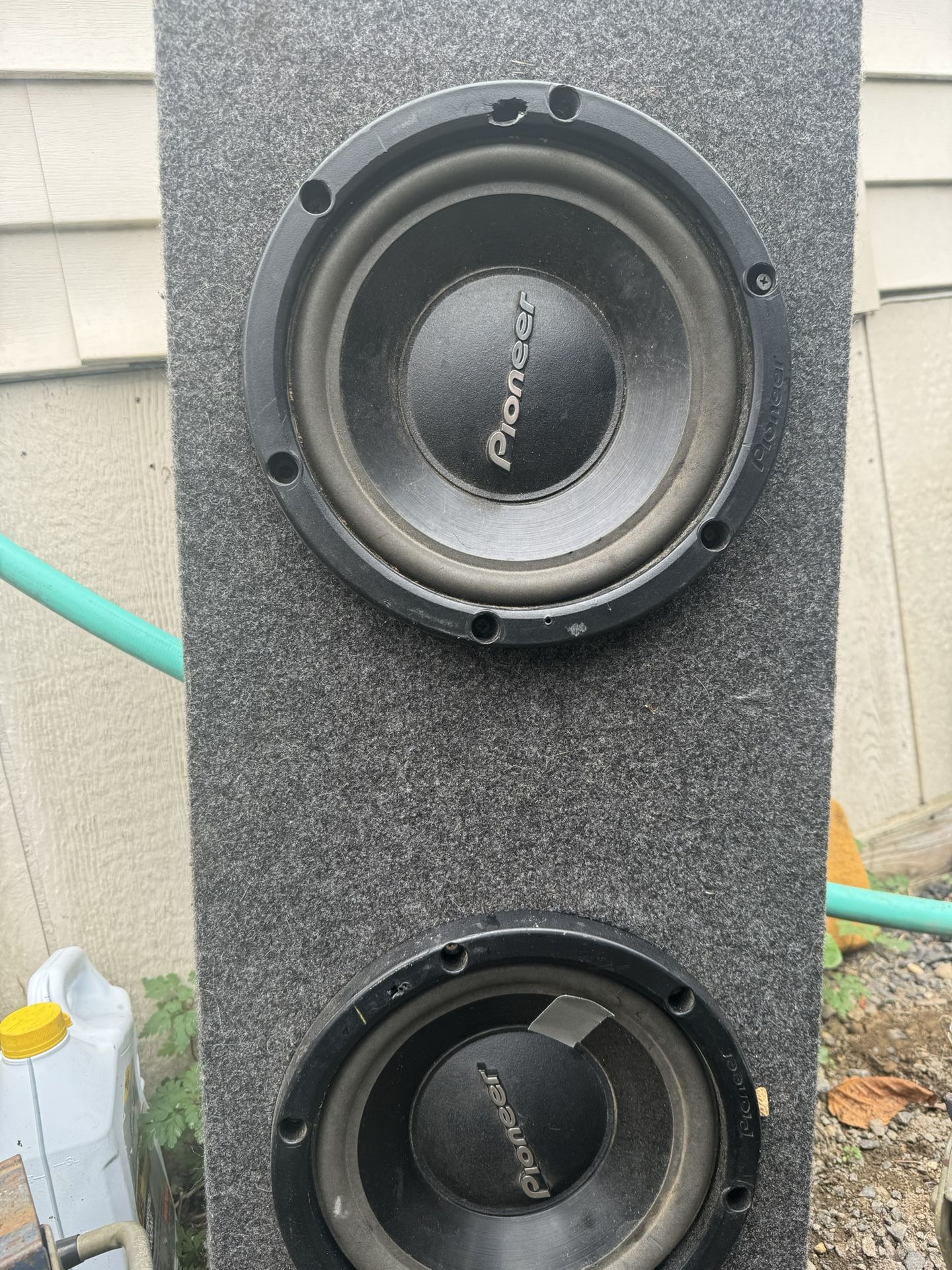 2 Pioneer Subs And Box