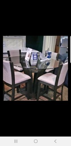 New 5pc. Dining table set