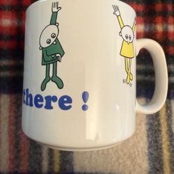 Vintage ceramic mug “Hang In There" collectible produced by Russ Berrie in the 1980s.  Made in England Excellent condition 