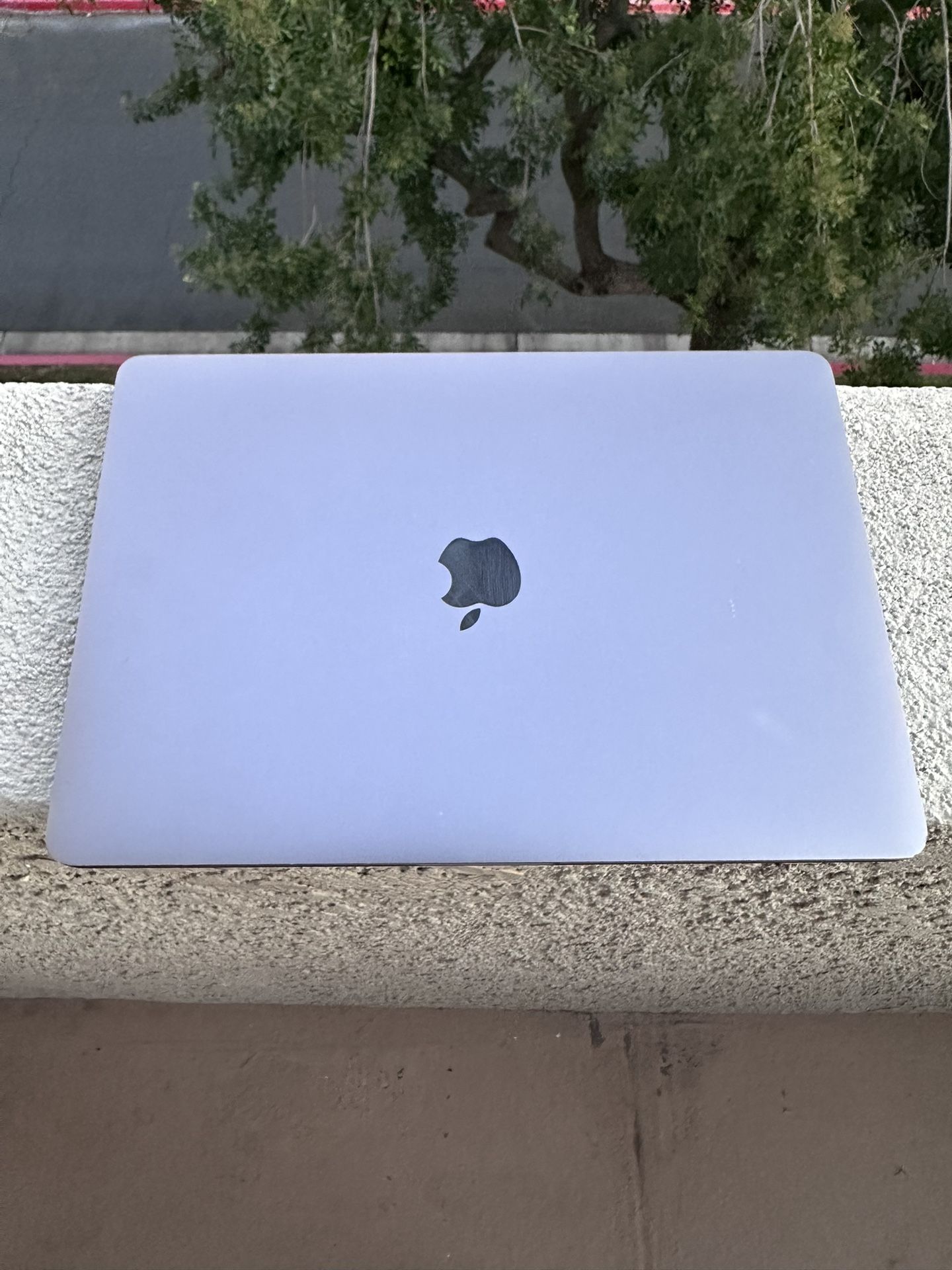 MacBook Pro 13” 2020, M1, 16GB RAM, 512GB SSD Tahoe A2338