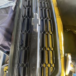 2016-2018 Chevy Silverado Grill OEM 