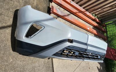 2020-2023 Volkswagen Atlas Front Bumper Used Oem