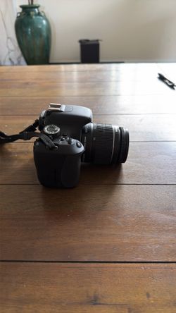 Camera EOS rebel T3i