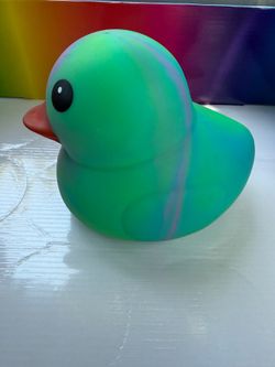 Squeeezy duck squishy