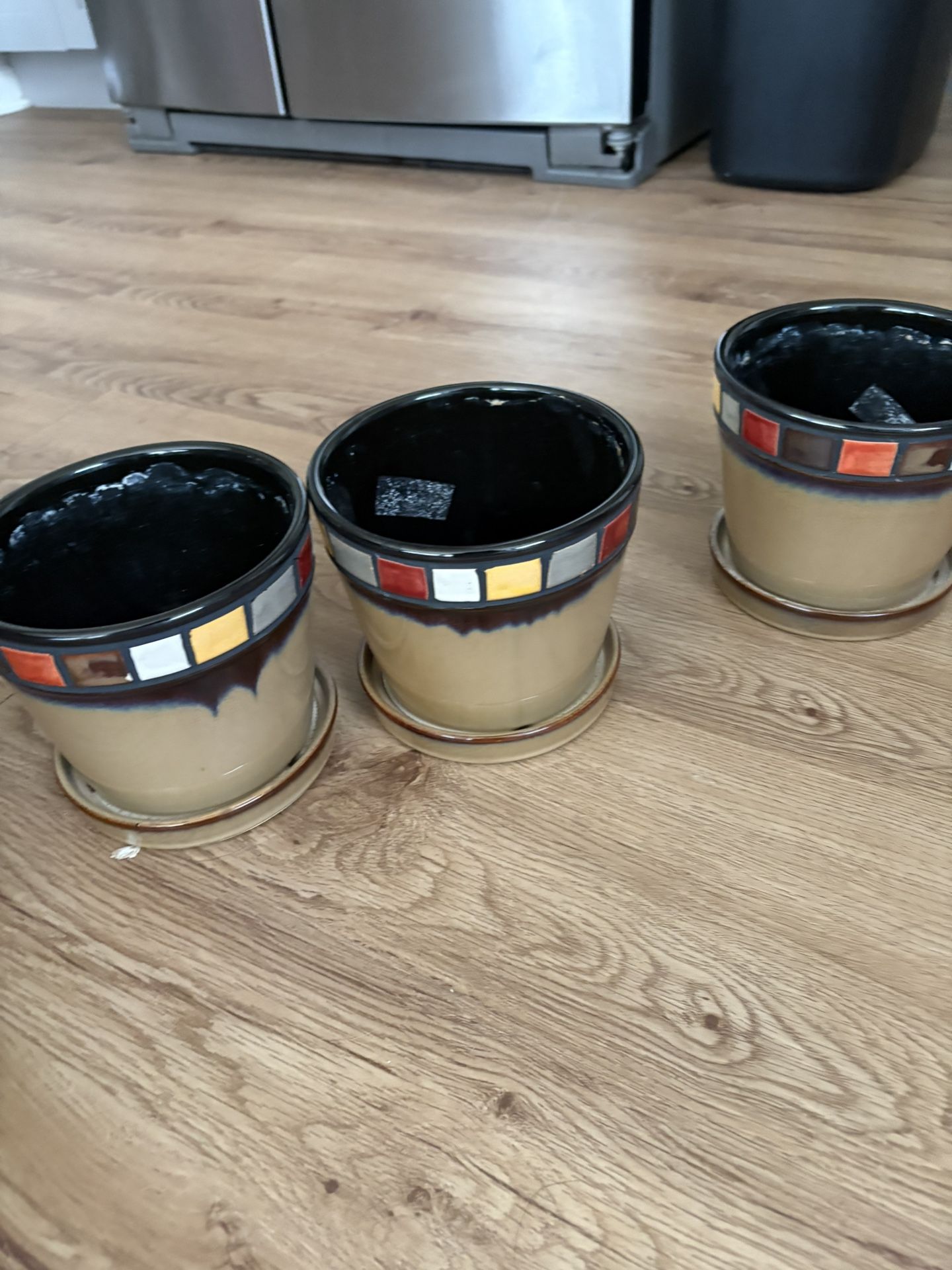 2 Sets Of 3 Mosaic Plant Pots
