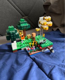Bee Farm Minecraft Lego