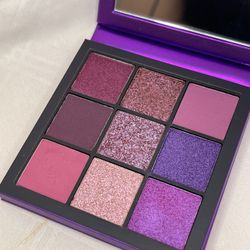 Huda Beauty Amethyst Obsessions Palette 