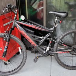 Hyper Bicycles Men's 26" Shocker Mountain Bike, Black/Red