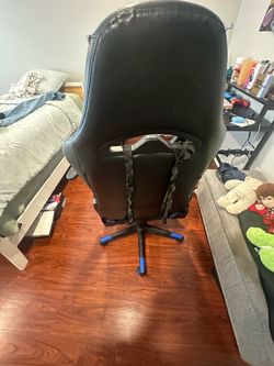 Gaming chair