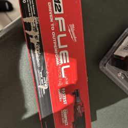 Milwaukee M12 FUEL 12-Volt Lithium-Ion Brushless Cordless High Speed 3/8 in. Ratchet (Tool-Only)