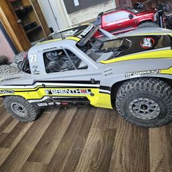 Losi RC Truck 1/6 Super Baja Rey 2.0 4 Wheel Drive