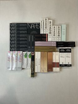 High end makeup bundle