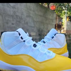 Jordan 11