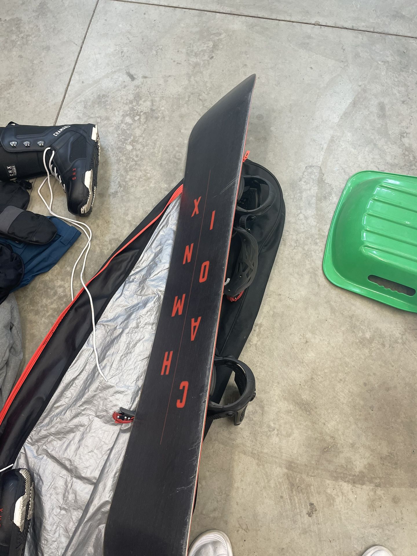 Chamonix Snowboard And Cover Bag 