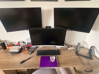 Two Acer Monitors 24” + z-edge 27”