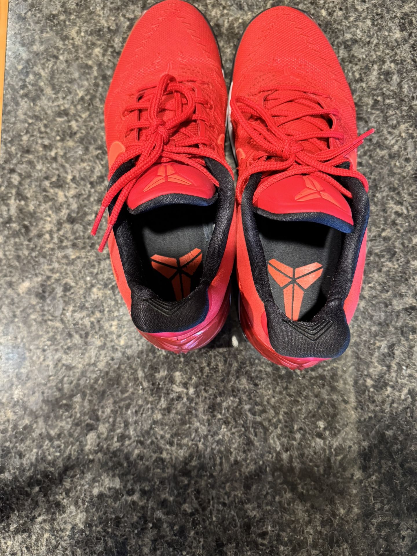 Kobe AD University Red Size 11 display picture 2