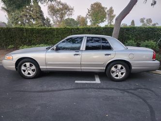 2011 Ford Crown Victoria
