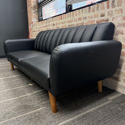 Modern Black Sofa – 3‑Seat