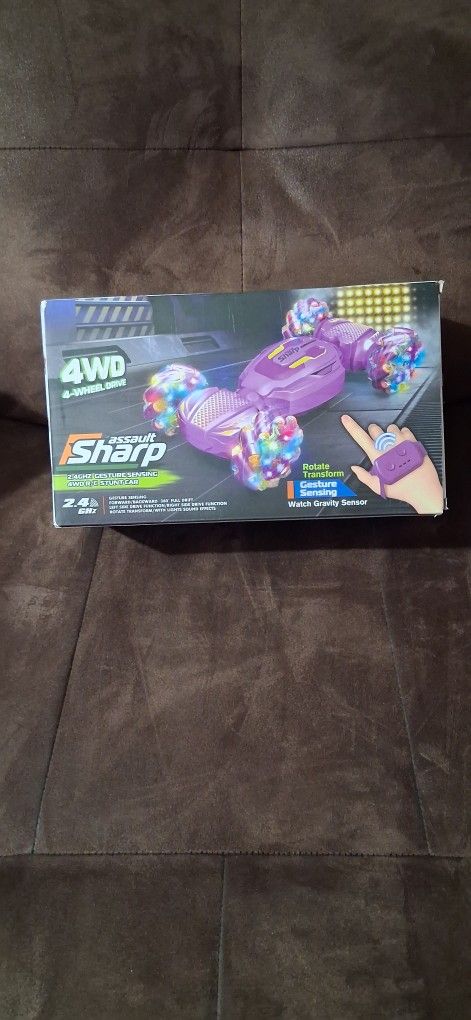 Electric Toy Car Withe Everything Included in Its Original Box For $10