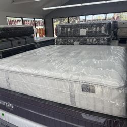KING SIZE KLUFT AIRELOOM (LUXURY-FIRM) PILLOW TOP MATTRESS & BOX SPRINGS BED SET