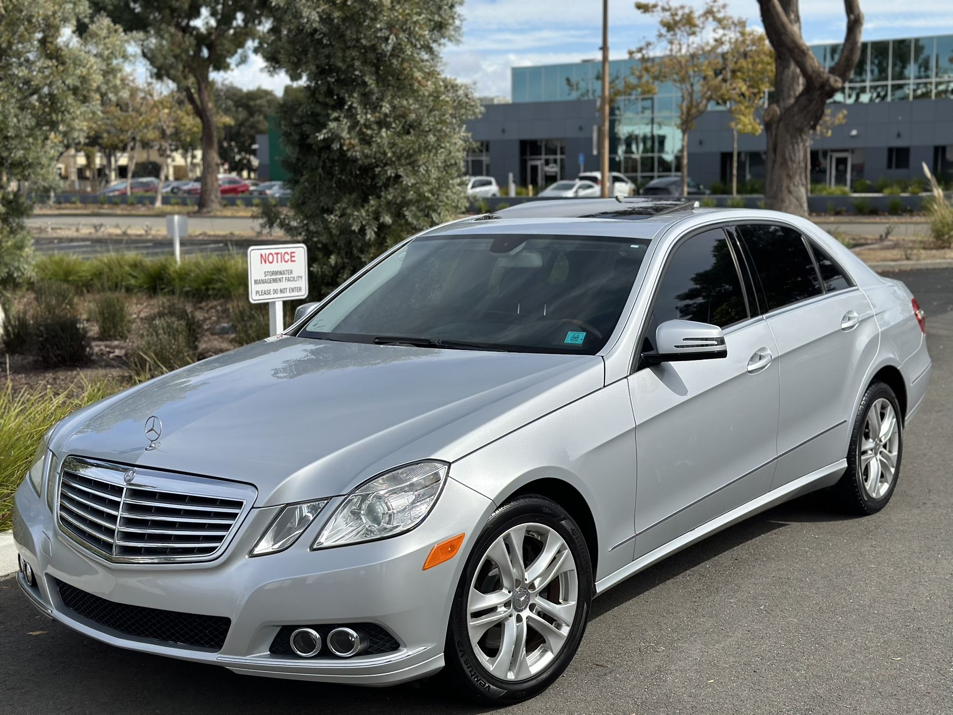 2011 Mercedes Benz E350
