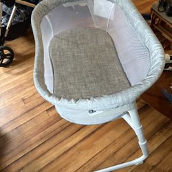 Halo Portable Bassinet