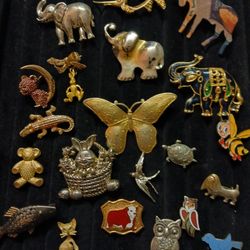 Animal Brooch Lot