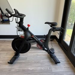 Almost NEW Peloton STEAL  + Shoes 