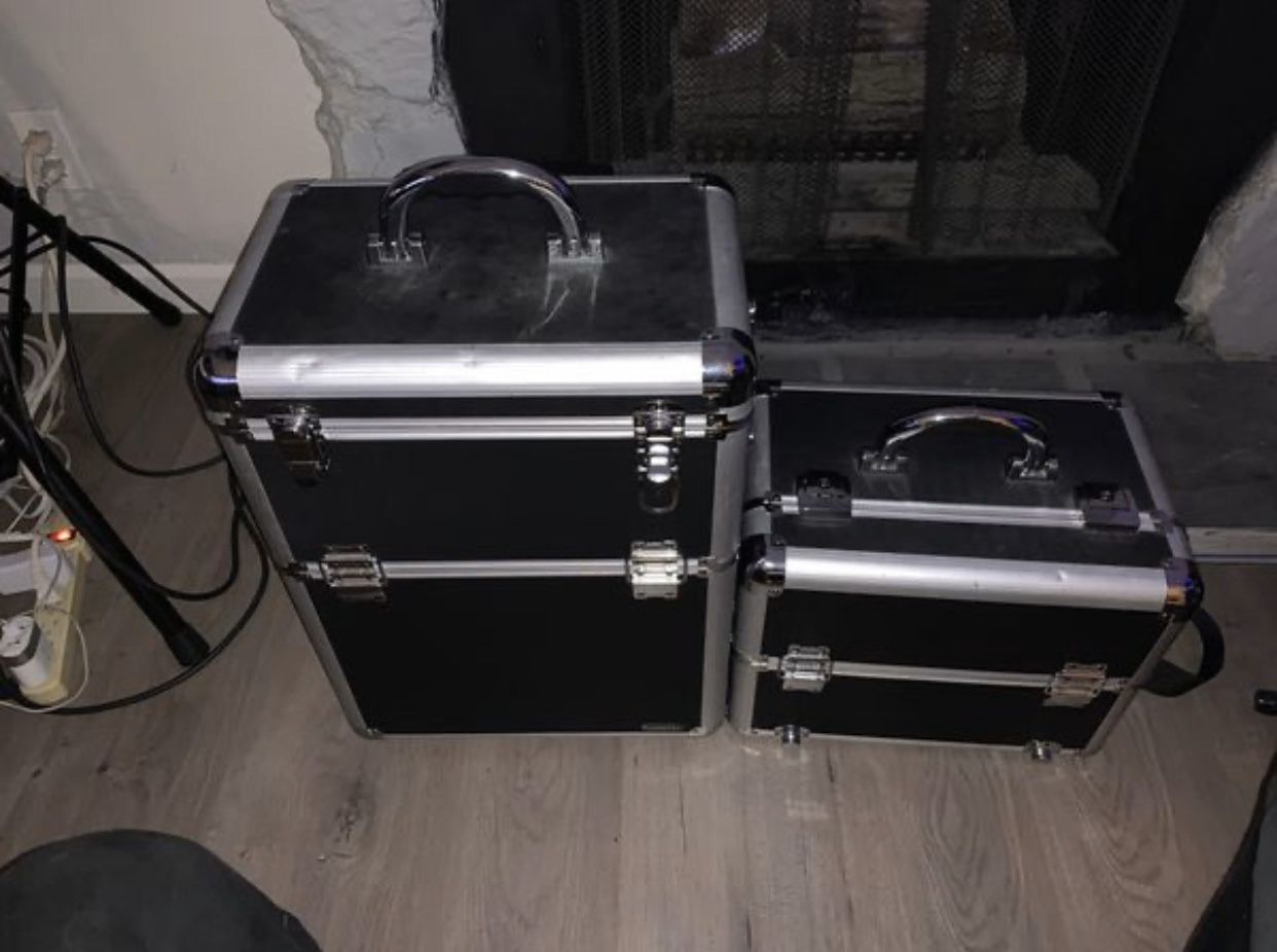 Makeup / Stylist equipment cases great condition!