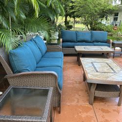 7 Pc High Quality Large Patio Set Outdoor Furniture Set Sunbrella Cushions. Exc Condition 